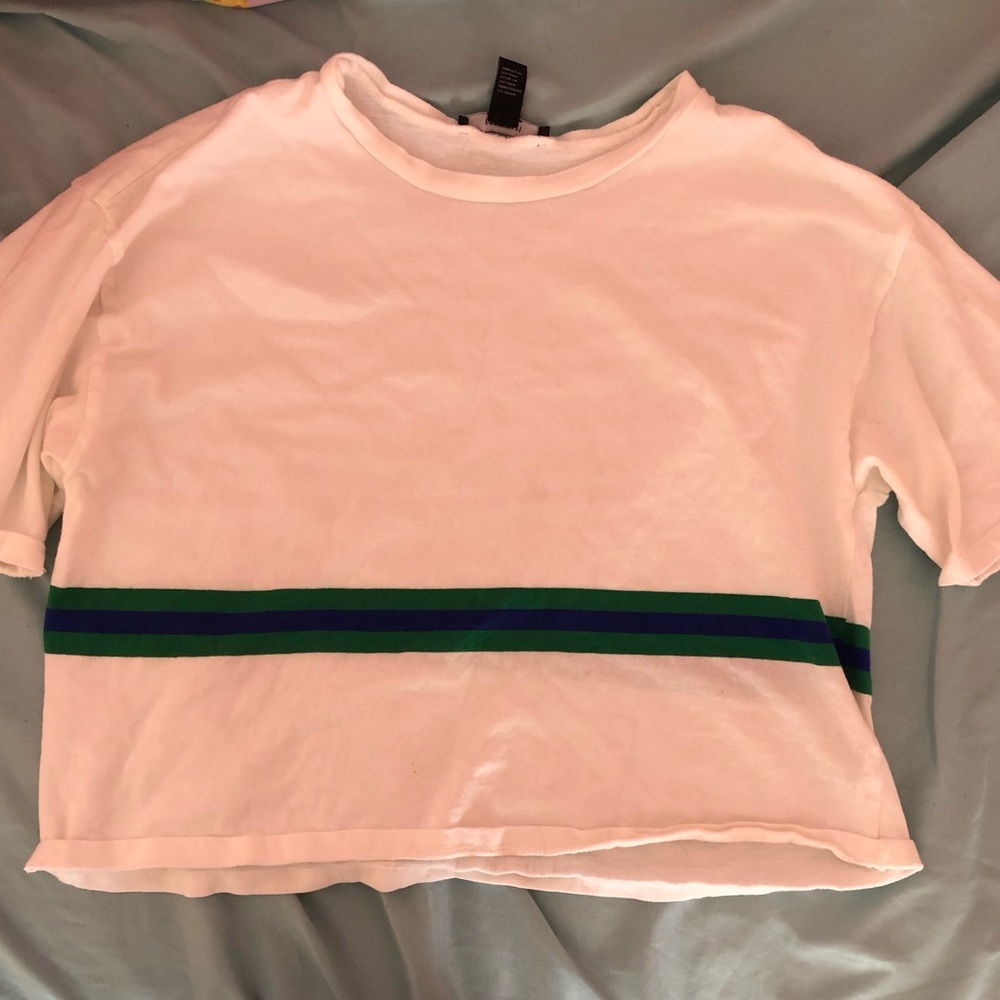 Forever21 cropped tee shirt